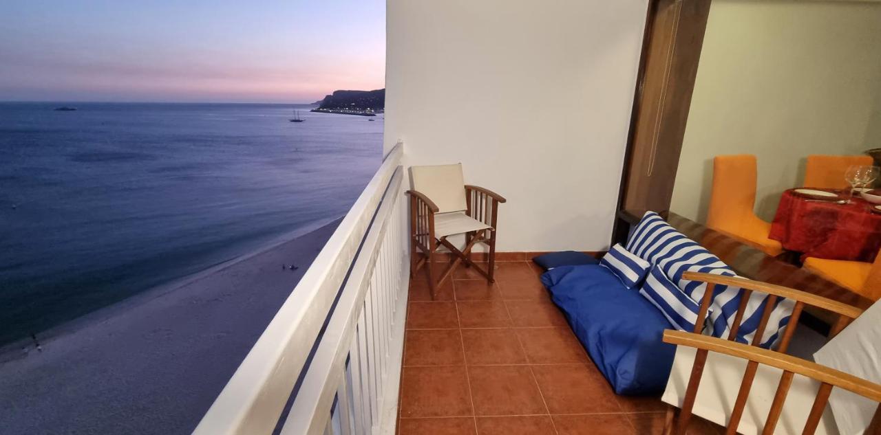 Sesimbra Sun&Sea - Beachfront Apartment! Dış mekan fotoğraf